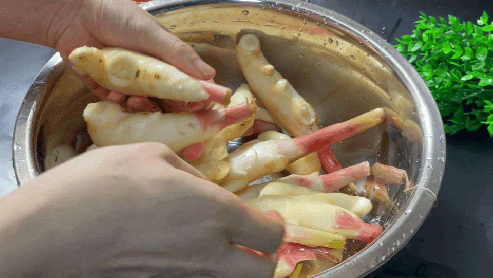 三伏天吃醋泡姜做法,老奶奶泡糖醋仔姜的腌制方法