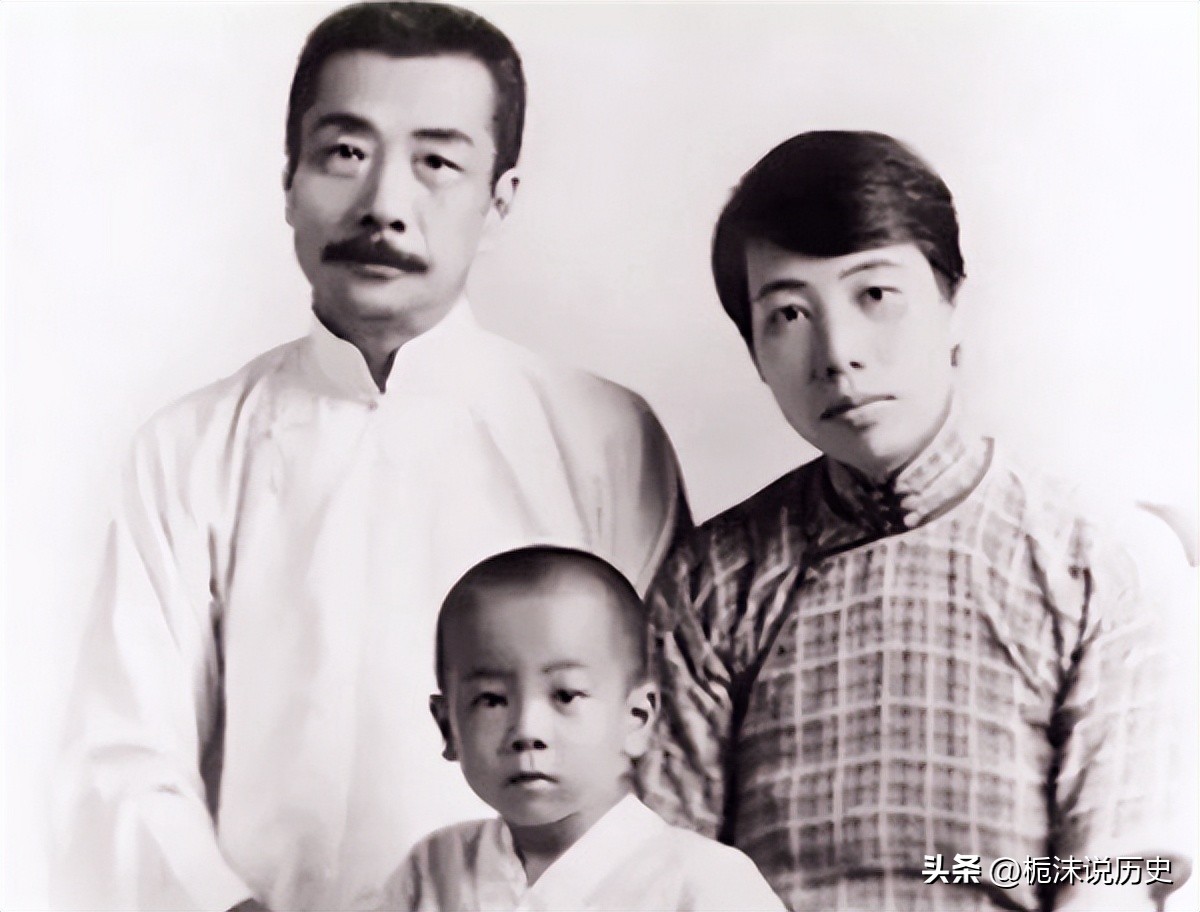 鲁迅玩伴闰土：57岁病逝后，留下5子，如今后代完成华丽转变