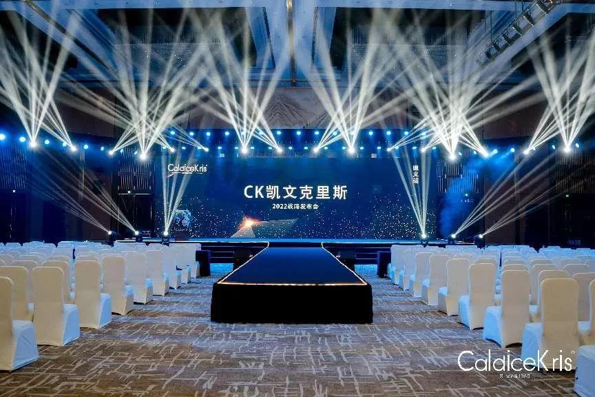 CK凯文克里斯丨逆袭！从小职员到副业大佬，他做了什么？