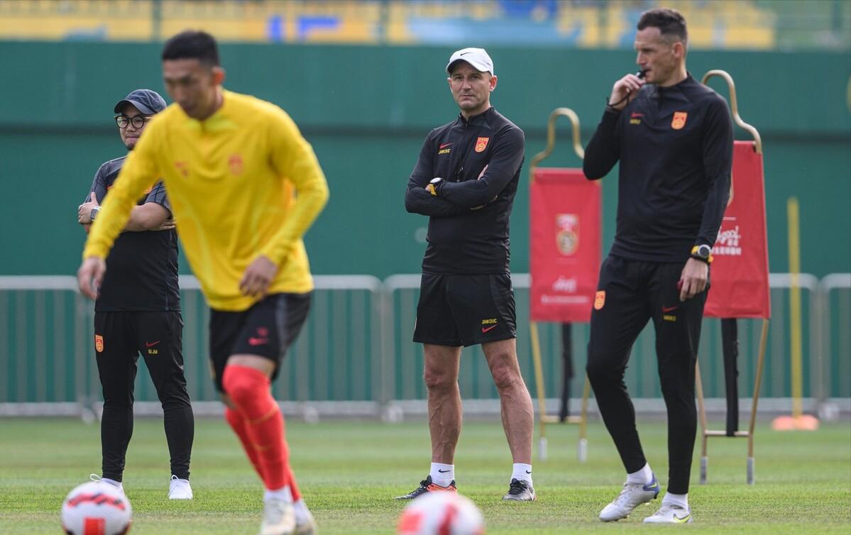 国足教练扬科维奇的权力,国足教练扬科维奇好不好