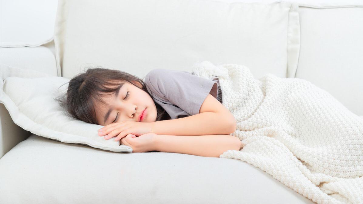 八岁女孩儿被附身,八岁小女孩鬼魂附体的秘密