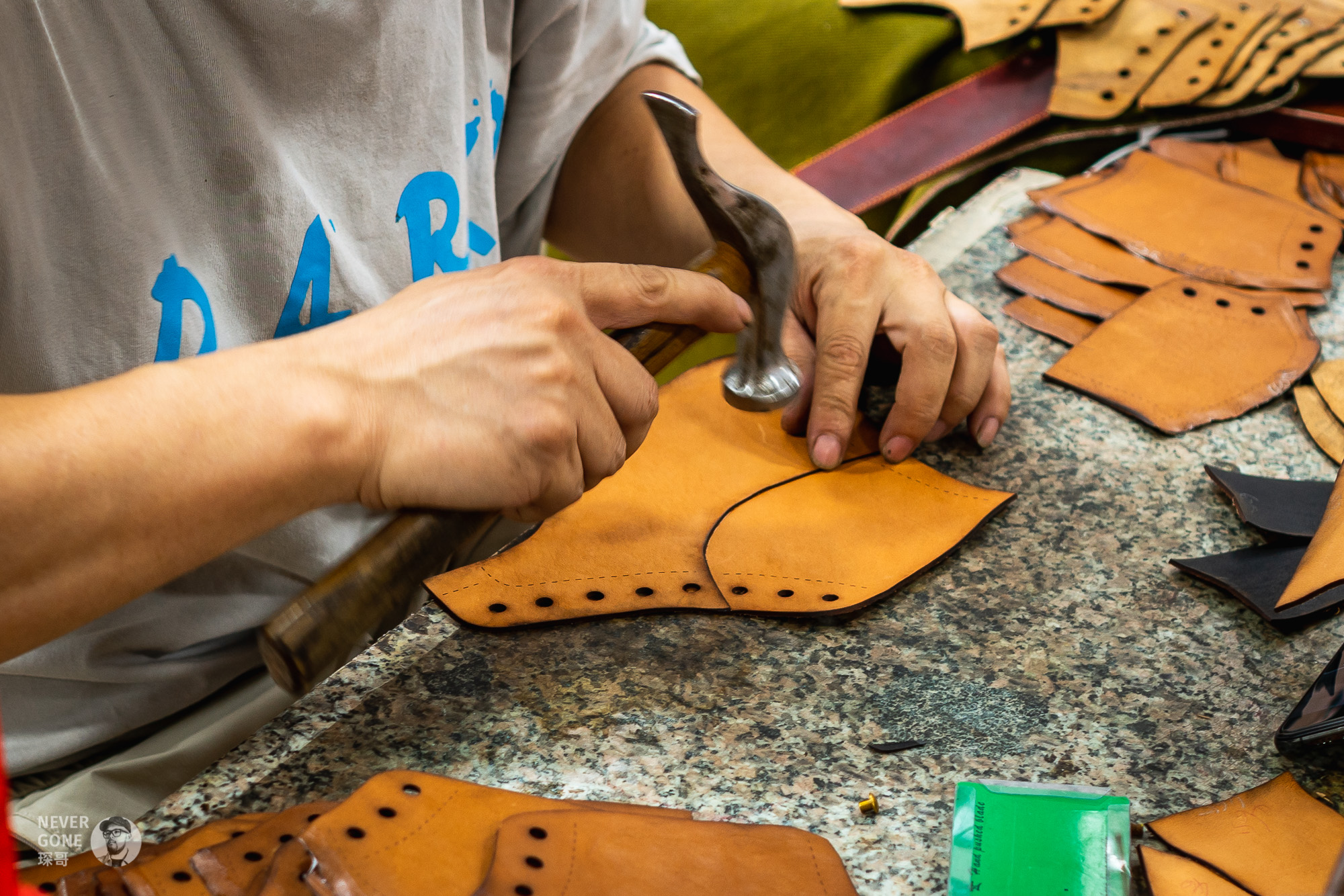 探鞋工厂,工装靴专业品牌