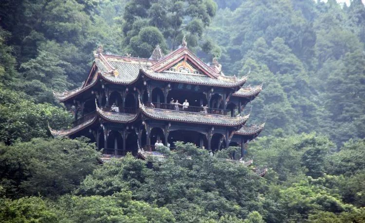 拜水都江堰问道青城山类似的话,拜水都江堰的拜水什么意思