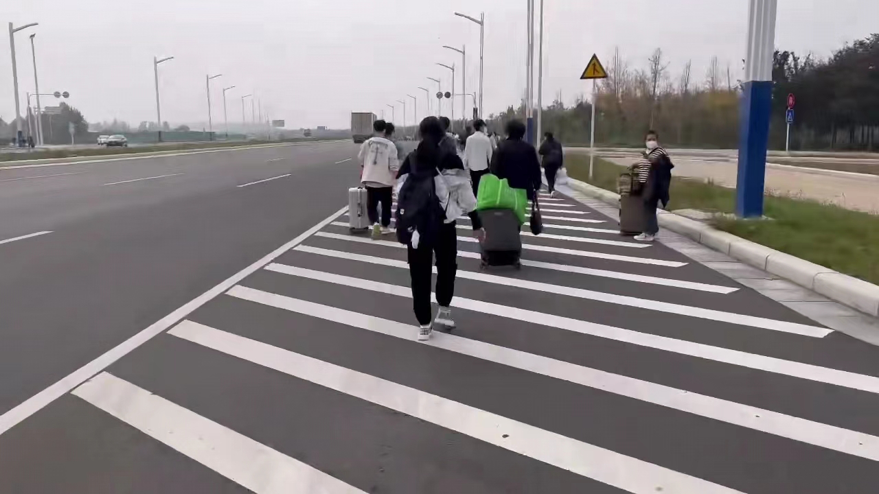 河南郑州富士康员工返乡潮有感,在郑州富士康员工返乡是什么原因