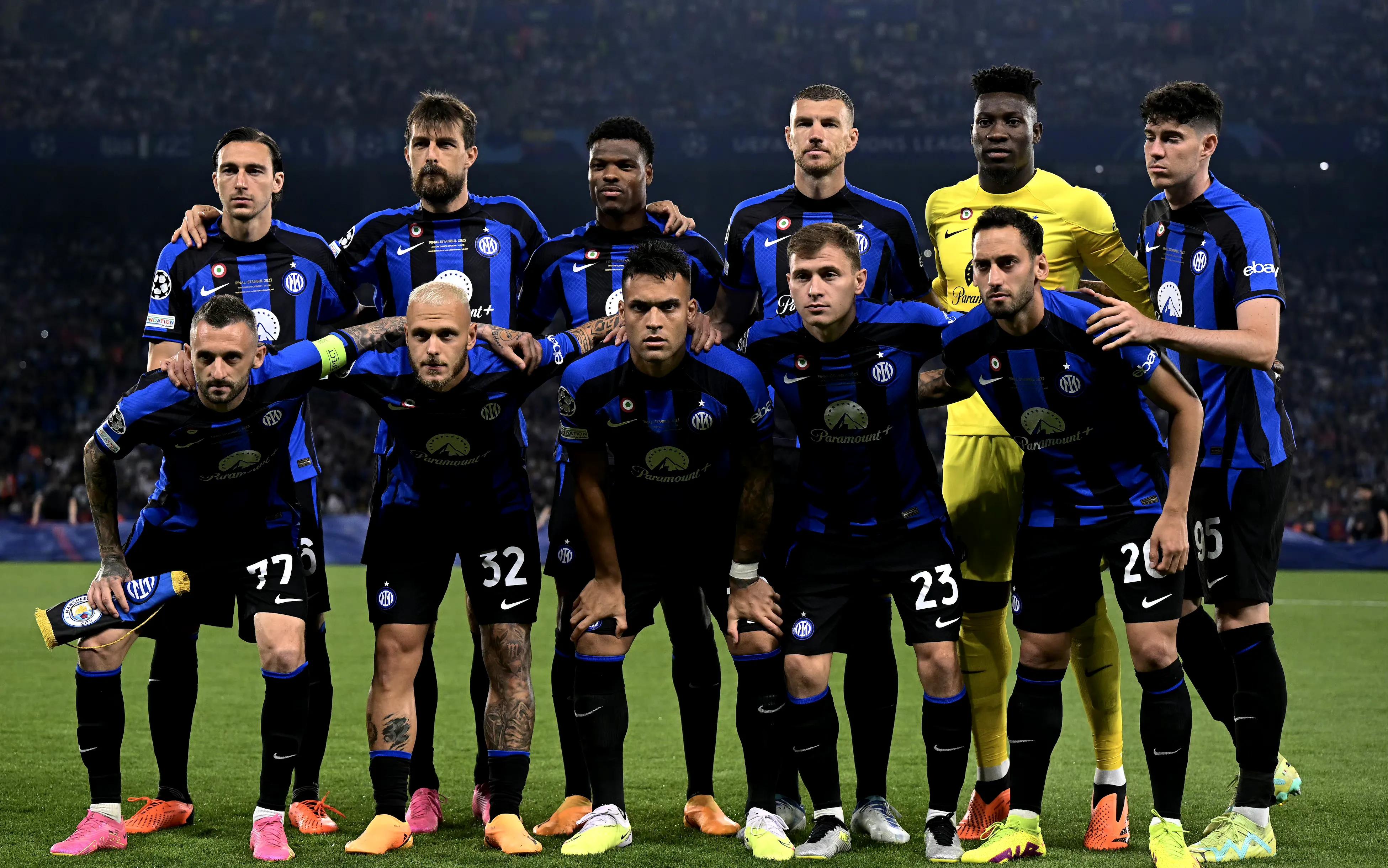 曼城最终3比2击败卫冕冠军,曼城2-0击败维拉登顶榜首