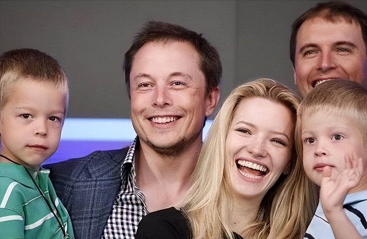 驾驭世界首富马斯克的五个女人，他最钟情于谁？