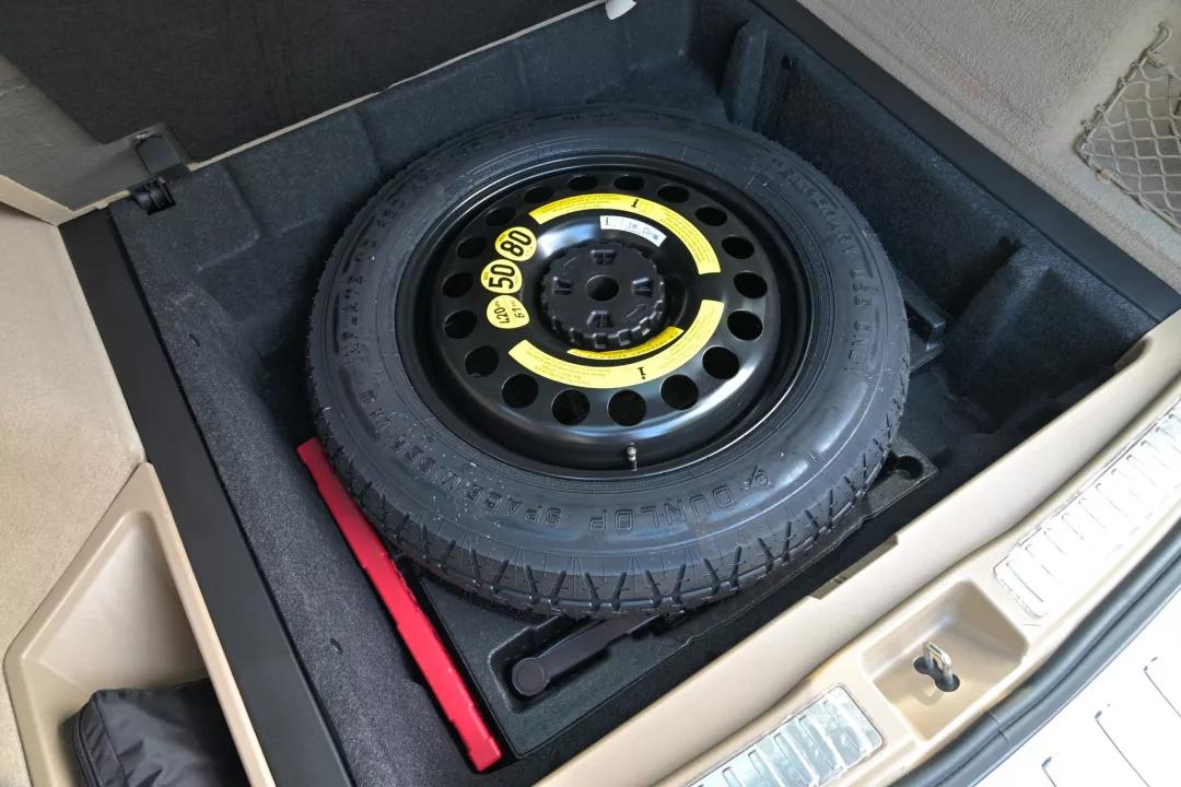 二手奔驰ml320改新款,二手奔驰ml320一年费用