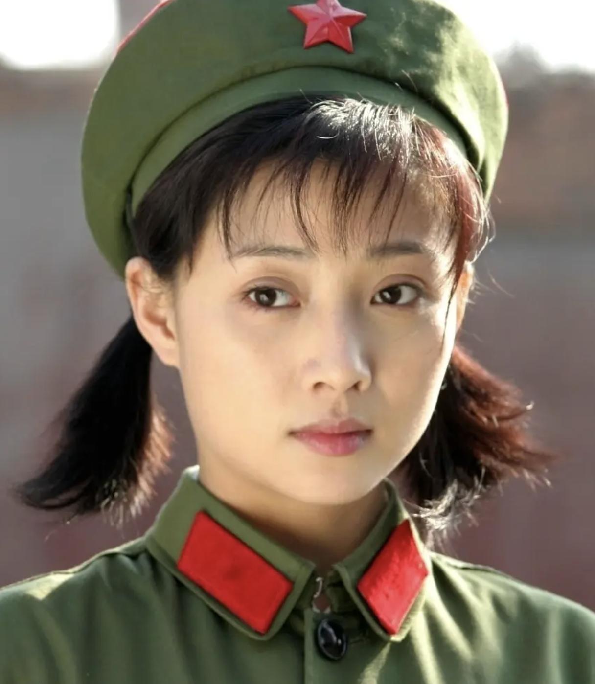 整容脸就别演军人了，只服这7位，原生态高颜值，还最具军人气质