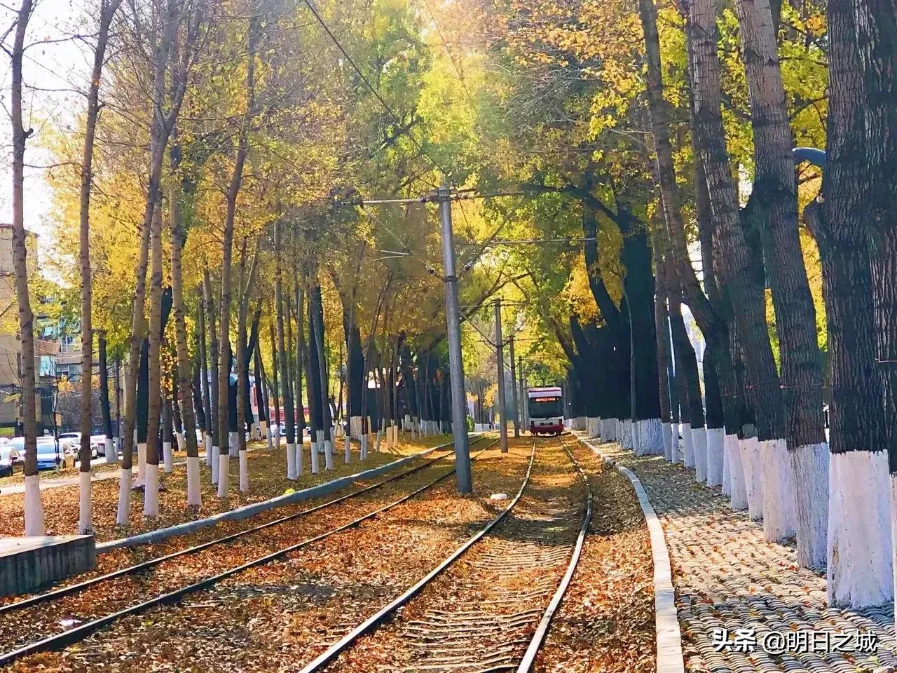 那街那景那人！《人世间》里的“吉春市”，仿佛回到旧时的长春