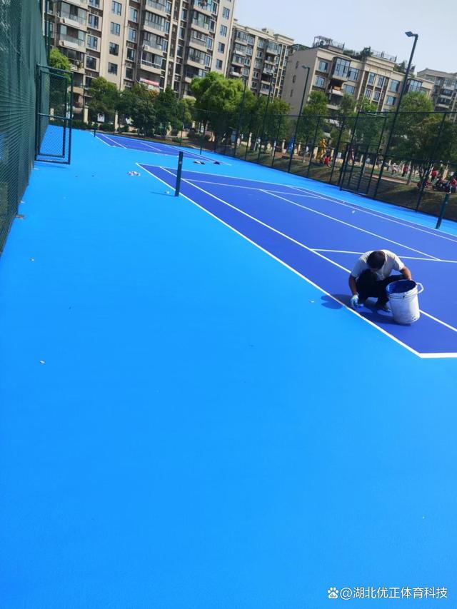 网球场划线施工视频,网球场地面施工教程