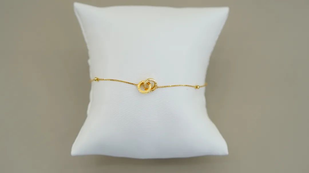 大放价，全场2折起！人气美妆、情侣装、双人餐，一键GET浪漫惊喜