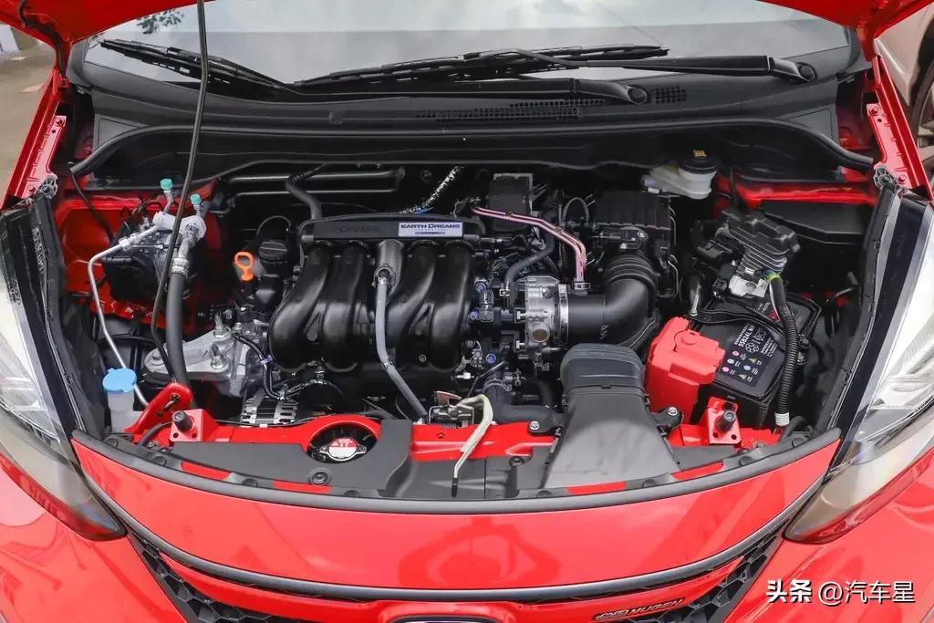 评测2022款本田飞度,本田飞度2022款潮跑版第四代图片