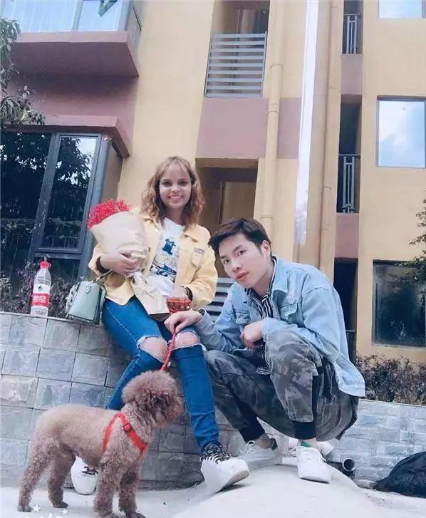 贵州农村小伙娶美国女人,贵州农村小伙娶了一个娃娃脸姑娘