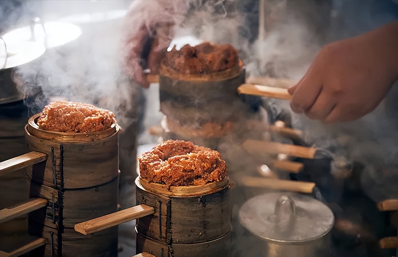 获10亿曝光，才3年不到，它凭什么就敢布局全球？