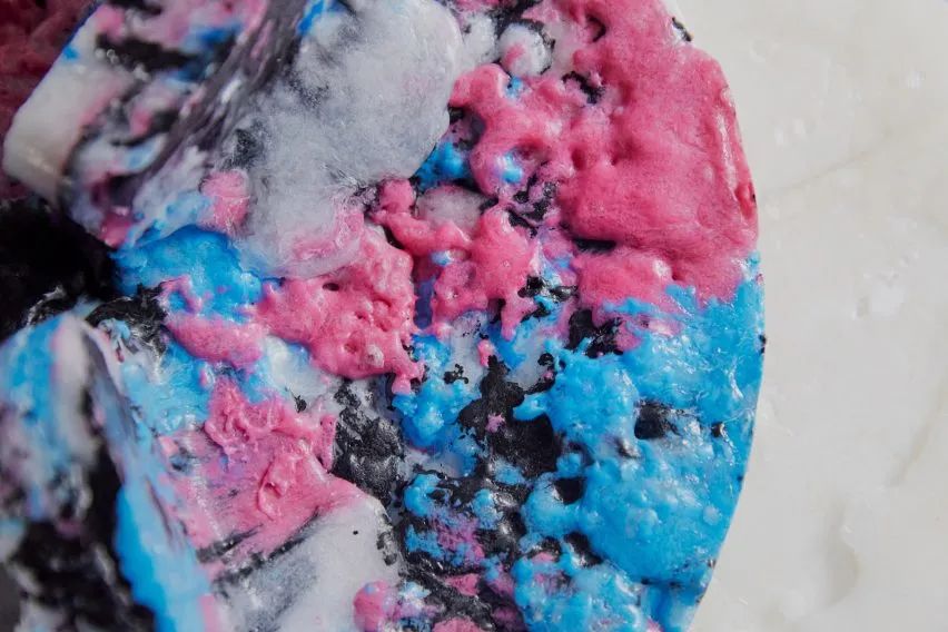 废弃口罩设计,废弃口罩改造成品高颜值