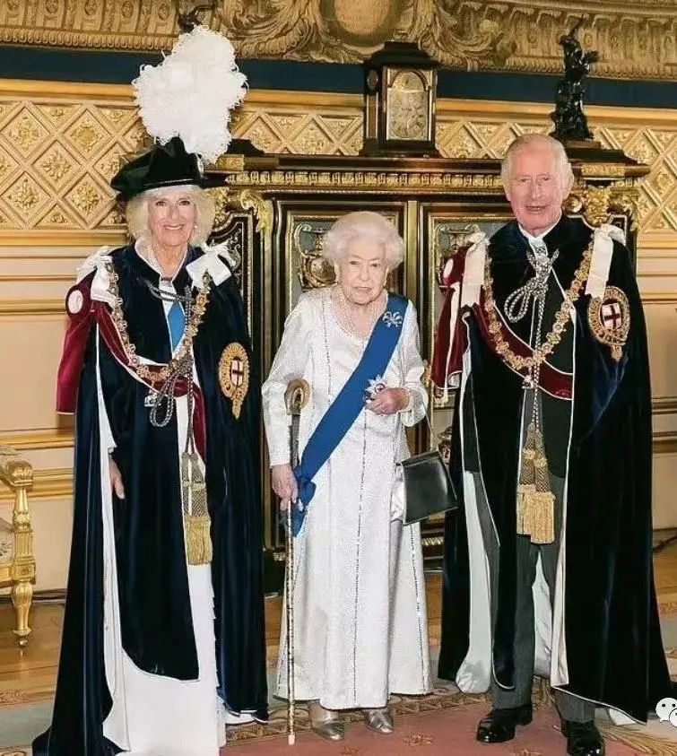 英国王后卡米拉年轻时身材好吗,卡米拉黛妃的珠宝