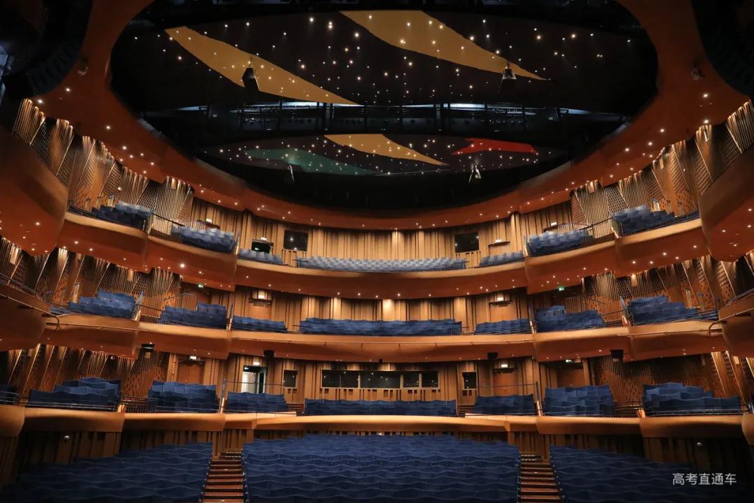 学院真的不如大学吗,学院一定不如大学吗