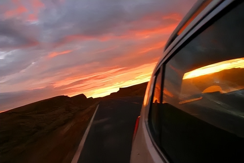 中置喇叭功能,中置喇叭应该是什么效果