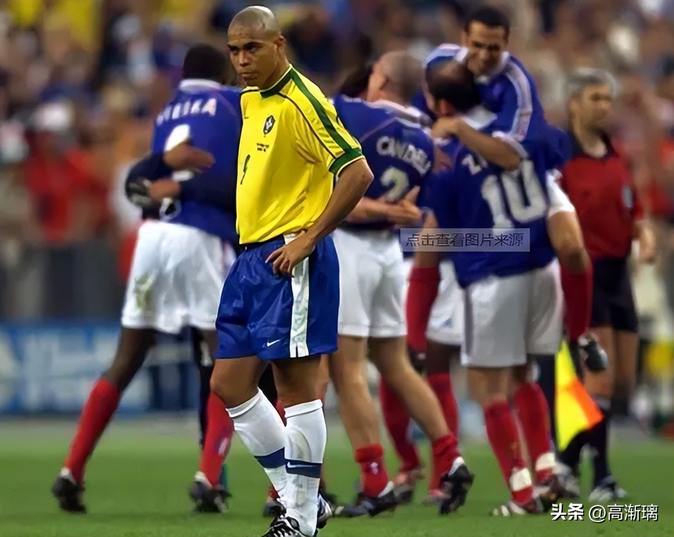 艺术足球齐达内,足球大师齐达内价格