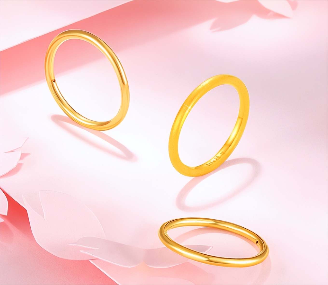 左手钻戒右手黄金戒指一起戴,黄金戒指戴左手还是右手好