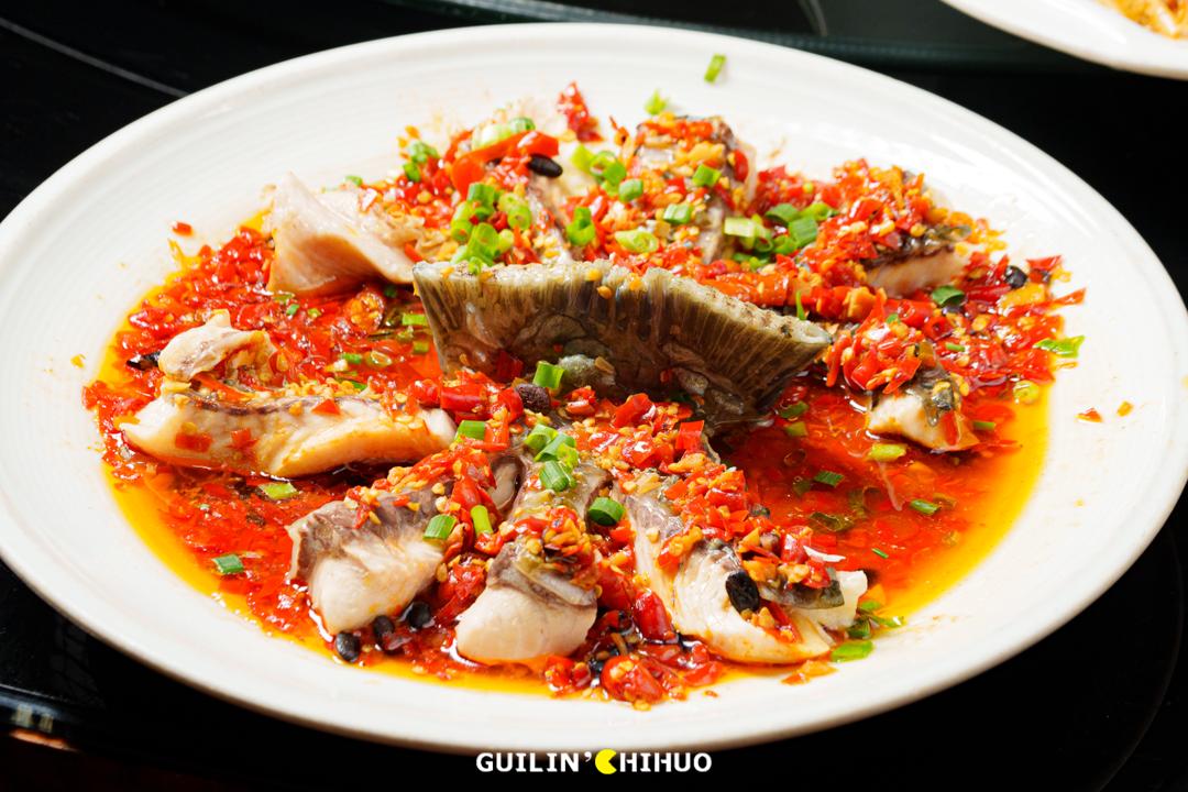 一鱼7吃！11斤以上大活鱼现做！桂林市郊这处田园秘境太会做了！