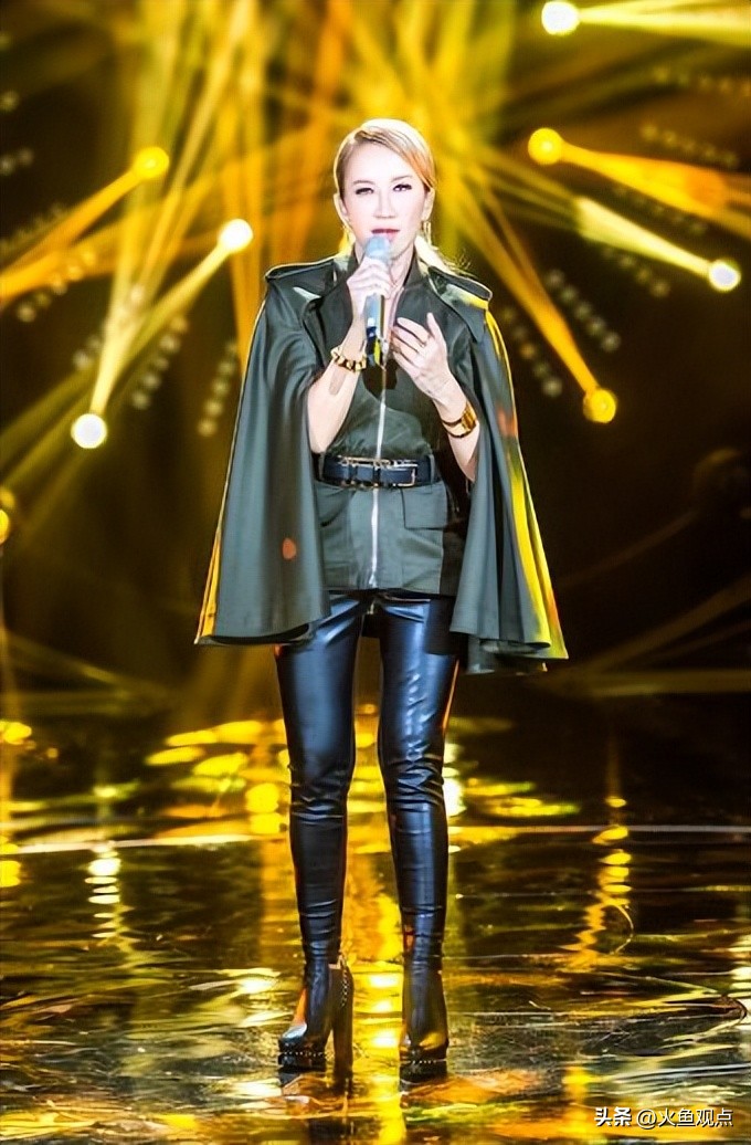 李玟因为被了解是幸福的,李玟笑容背后藏着无奈与心酸