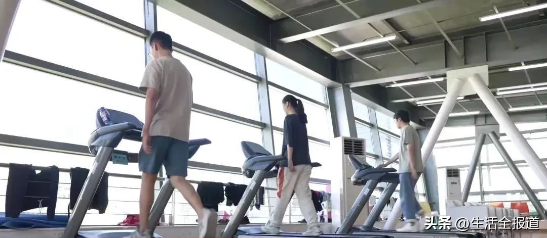 温度高小心中暑,高温易怒预防情绪中暑