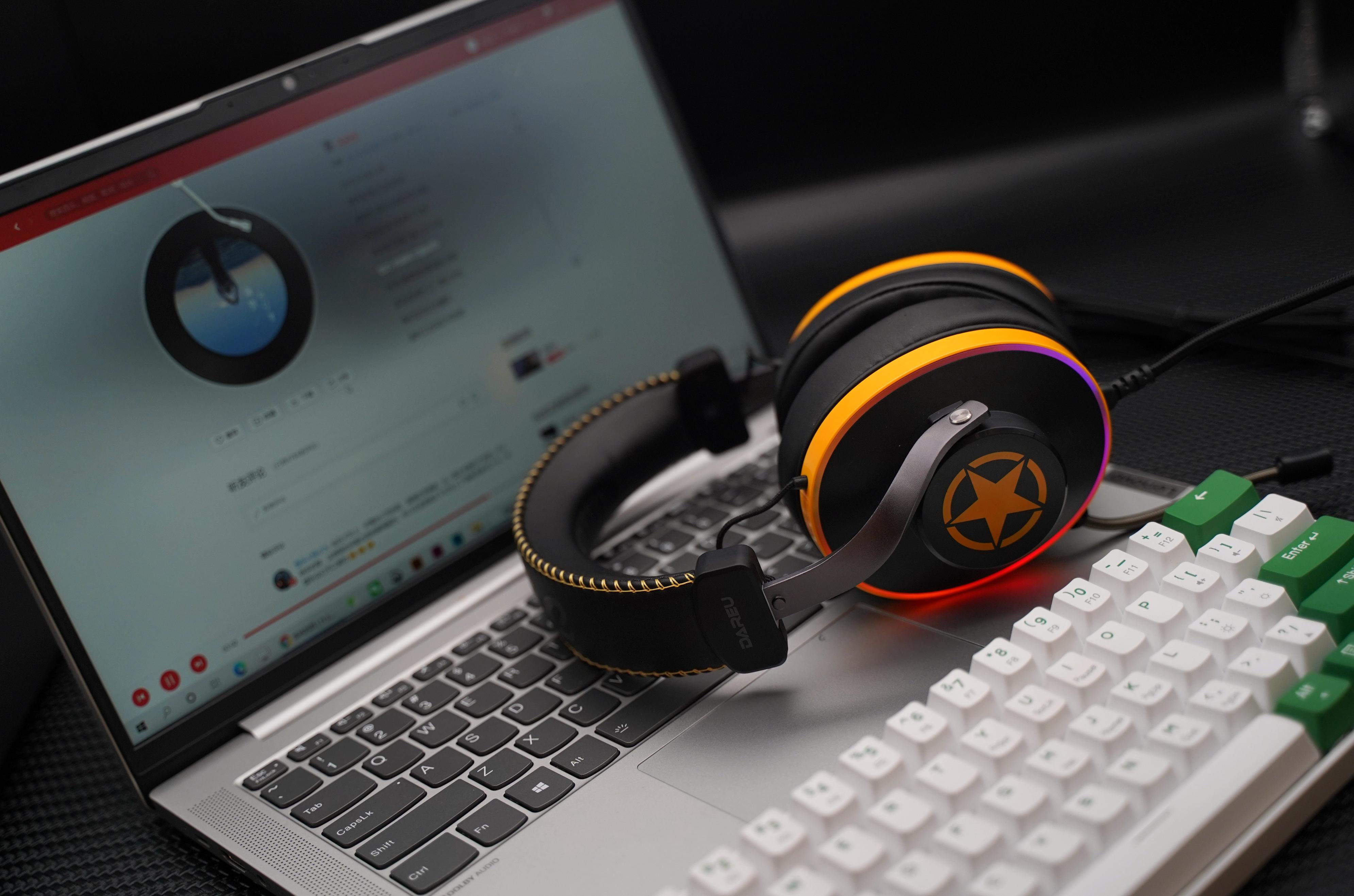 教你如何选择适合自己的耳机,桌面耳机