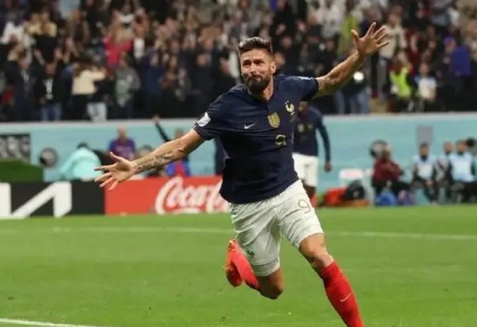 莫德里奇2018金球奖老将欣慰,世界杯莫德里奇37岁的体能