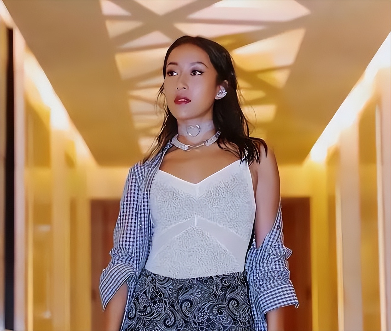 “插足他人、损人利己”！醒醒吧，吉克隽逸！唱歌不是你的遮羞布