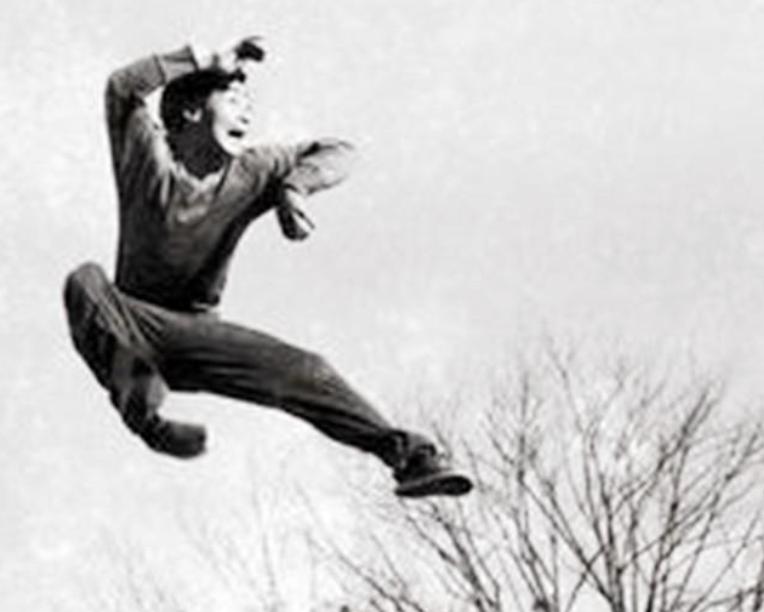 六小龄童哭灵,六小龄童唐僧送行