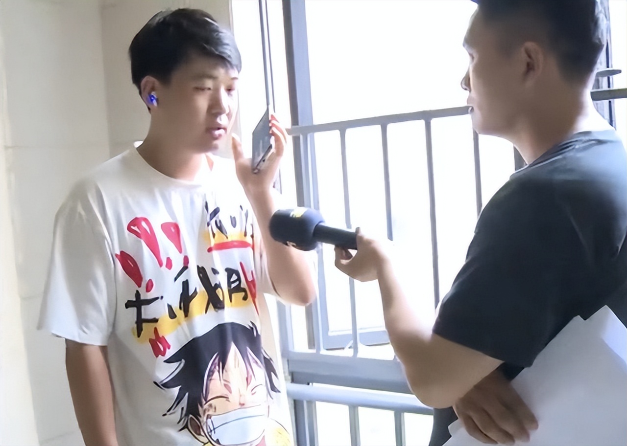 男子花20万彩礼娶妻新娘竟消失了,28岁男子爱上42岁女子完整版