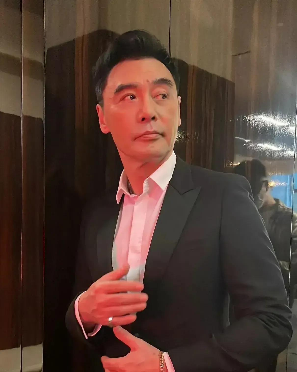 香港男星钟镇涛,香港演员钟镇涛简历