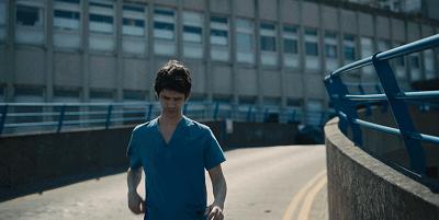 飙升9.4，太敢拍了！撕开血淋淋的现实，忍痛才刷完这剧...