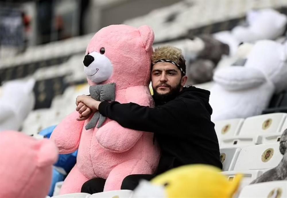 贝西克塔斯足球俱乐部抽陀螺,足球精神力量