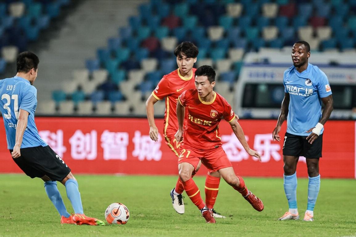 中超22轮大连人谢晖赛后发布会,谢晖对大连足球最大的变化