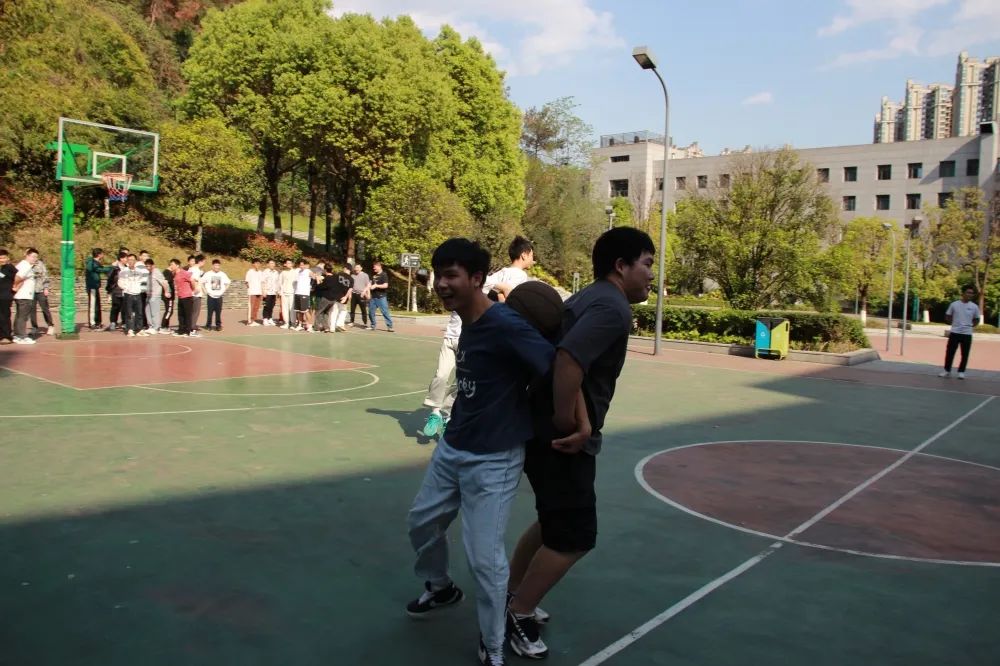 重庆源码时代春季运动会,挥洒激情汗水,舞动青春旋律