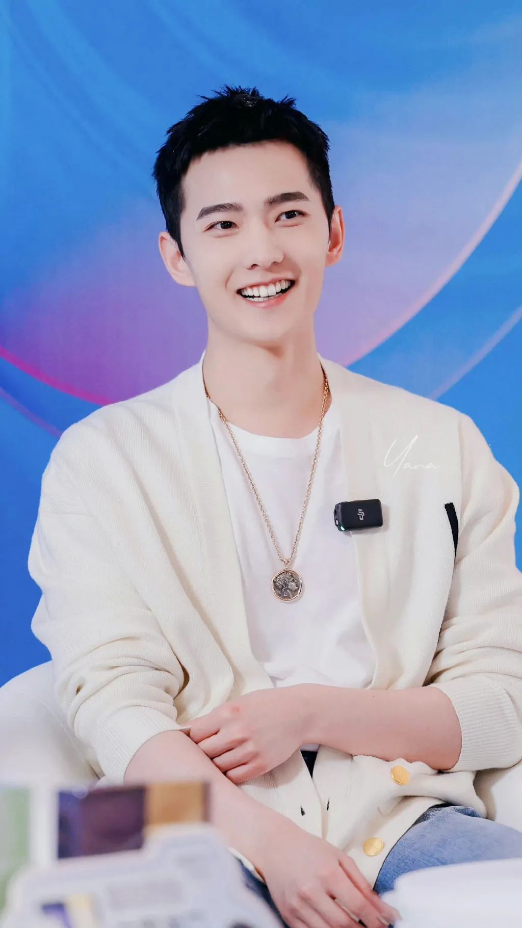 一款最帅气的男士发型,成熟男士头发稀少适合剪什么发型