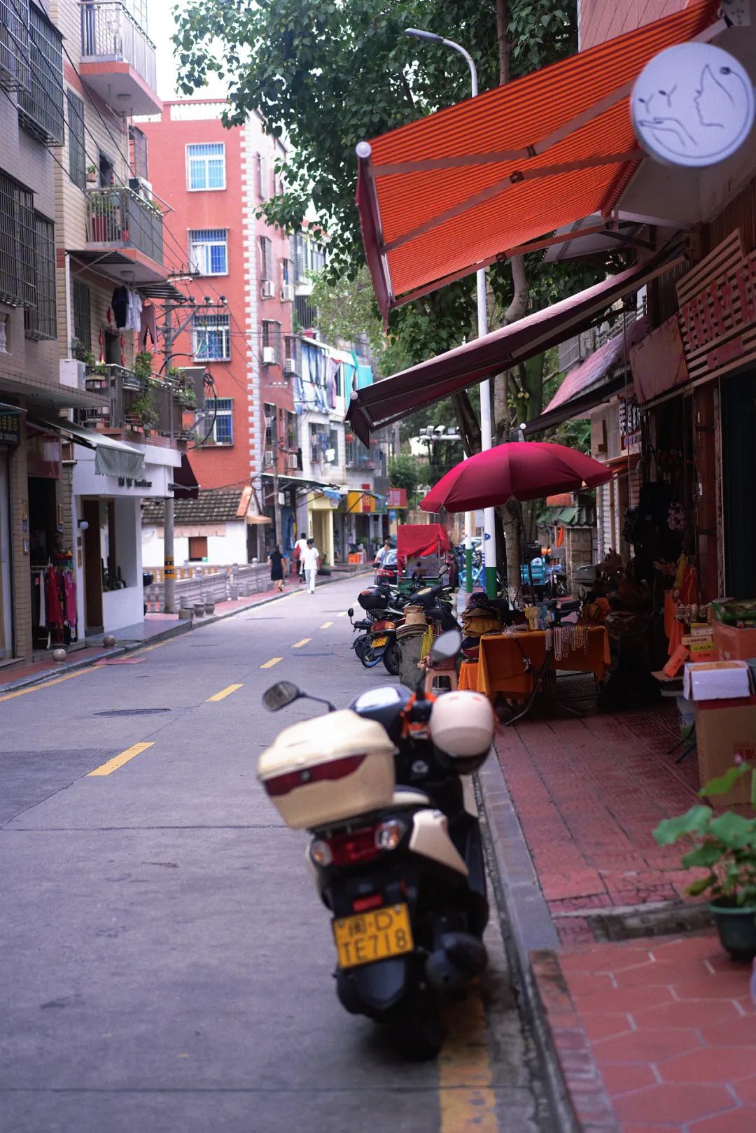 来厦门旅游订不到酒店,去厦门玩住不住鼓浪屿