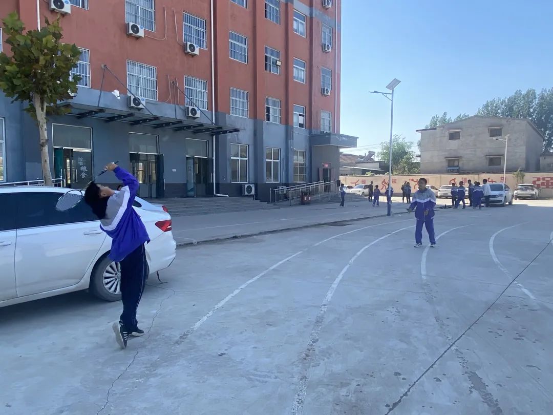 学校丰富多彩的社团活动美篇,多彩社团活力四射助力成长