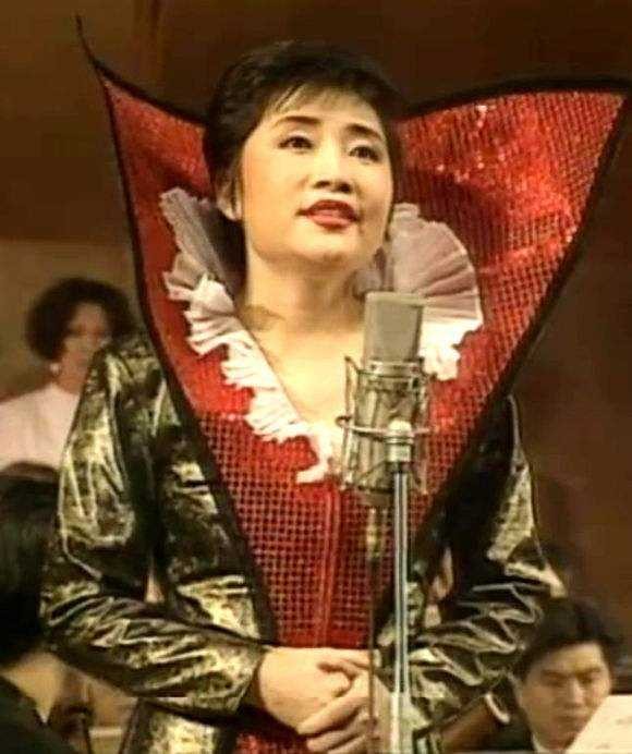 著名歌手李娜简历,李娜重返歌坛揭露背后真相