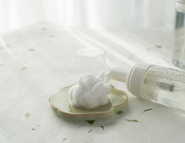 9块9的氨基酸洗面奶好用吗,9块9的洗面奶美白