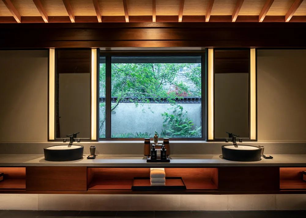 九寨沟丽思卡尔顿隐士度假酒店,全球第一百家丽思卡尔顿