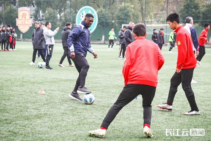 湖北足球小将,湖北足球天才少年