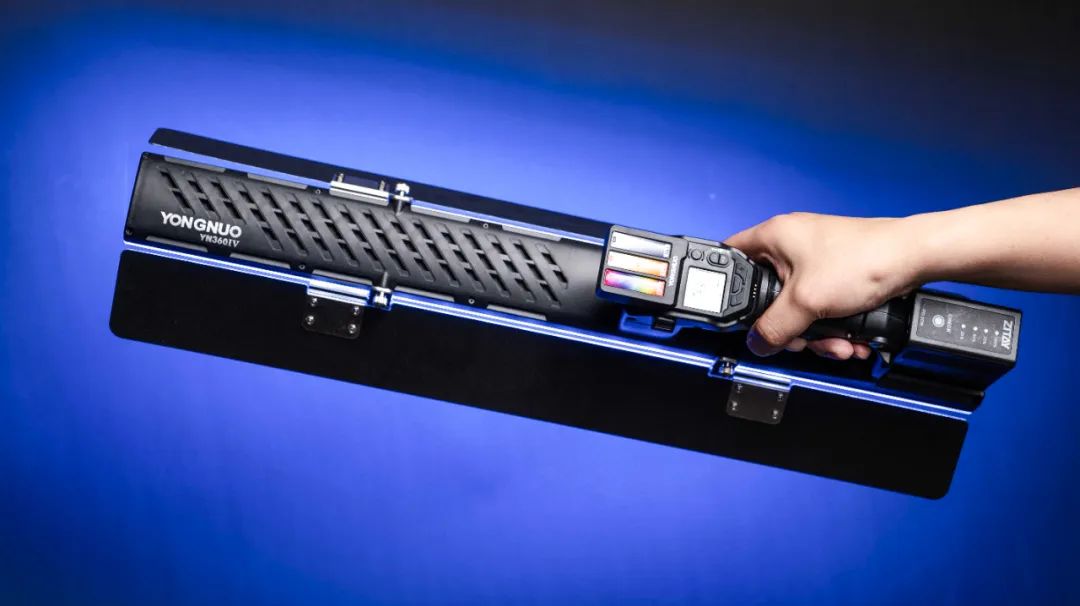 高亮手持灯棒,永诺yn360三代灯棒评测