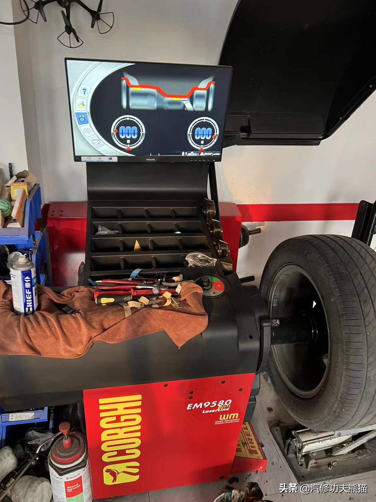 严谨的德国工人钣金修复,严谨的德国师傅修复事故车