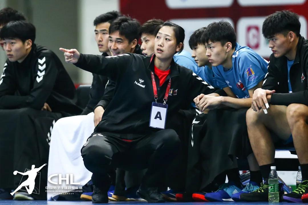 安徽男手女帅黄红：想让男手抬起头来