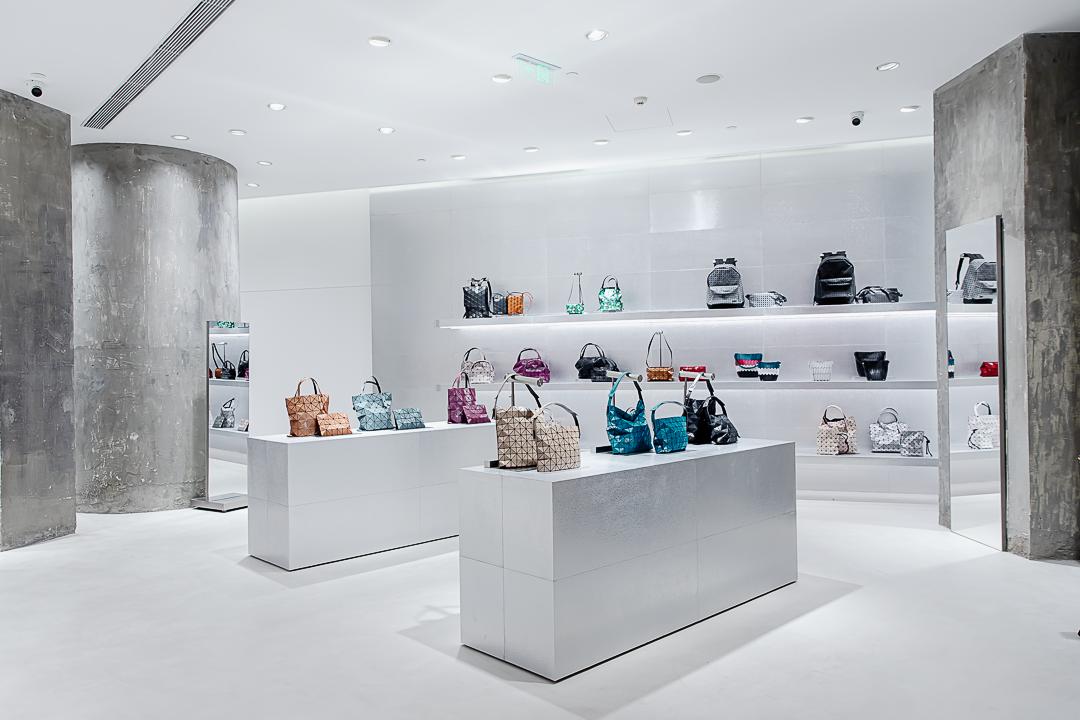 三宅一生包包香港店地址,广州有三宅一生包专柜吗