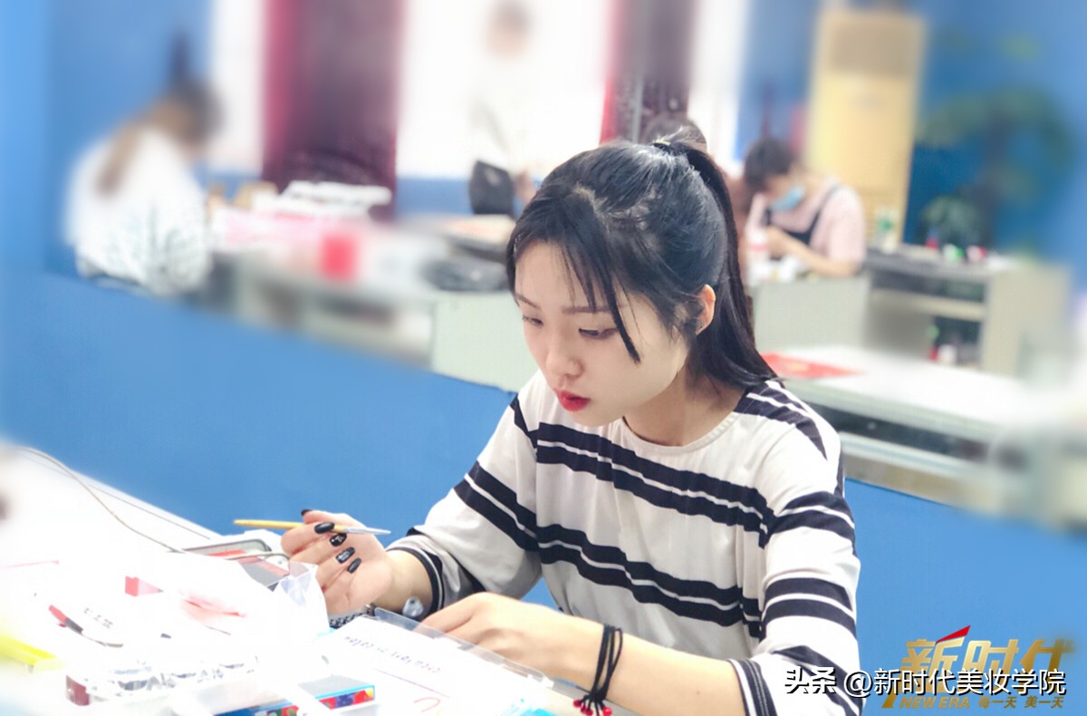 初学美甲的基础知识是什么,美甲干货零基础美甲小白入门必看