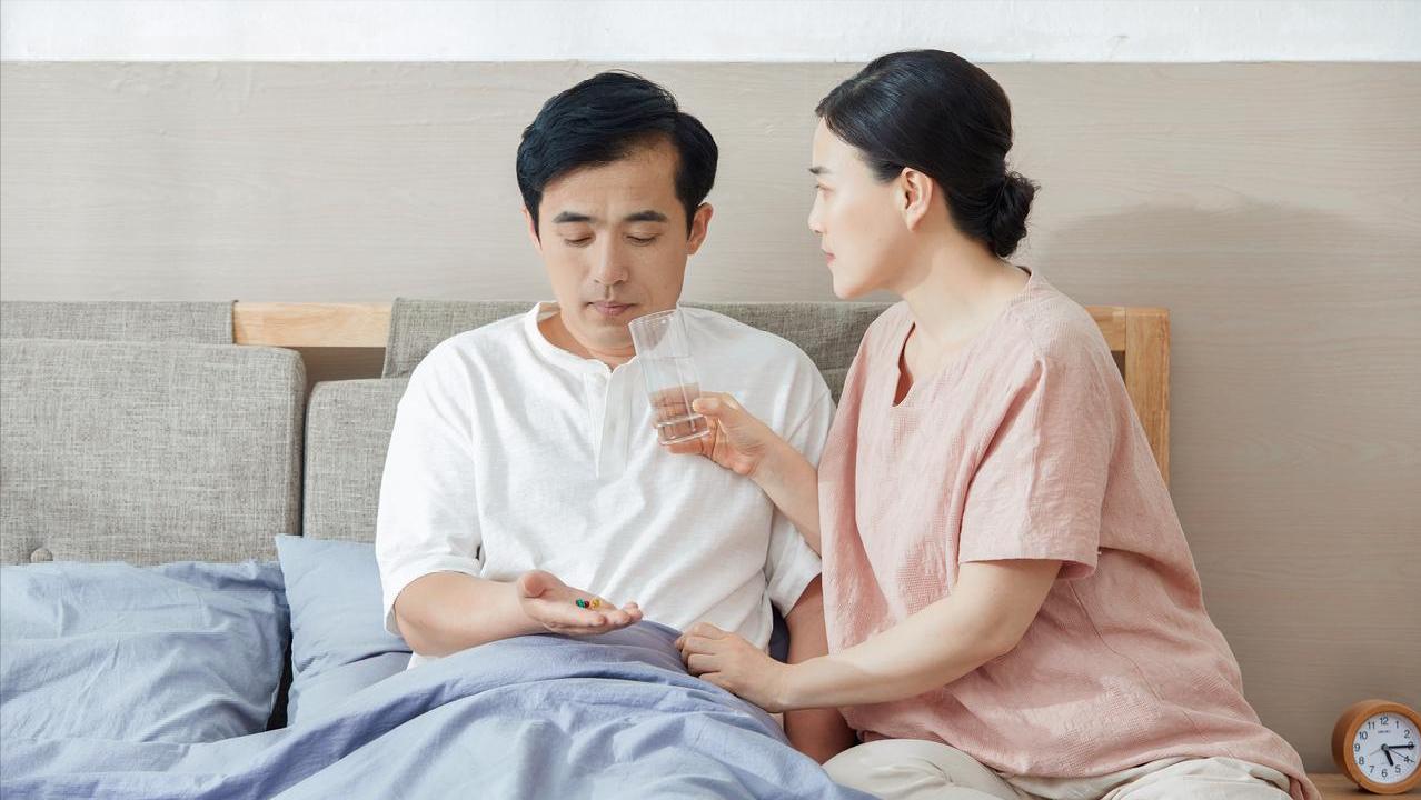 女性到了中年生理系统比男性更高,女性到了中年还渴望爱情